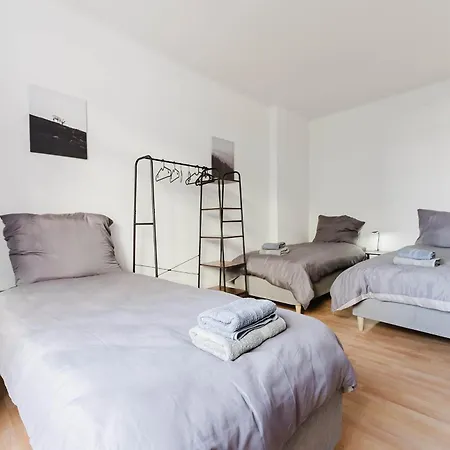 Apartment Feworld Living - Center