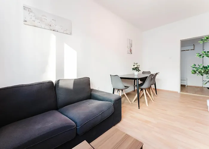 Feworld Living - Center *