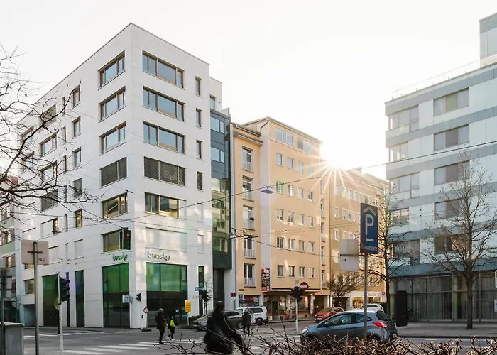 Feworld Living - Center Lejlighed *