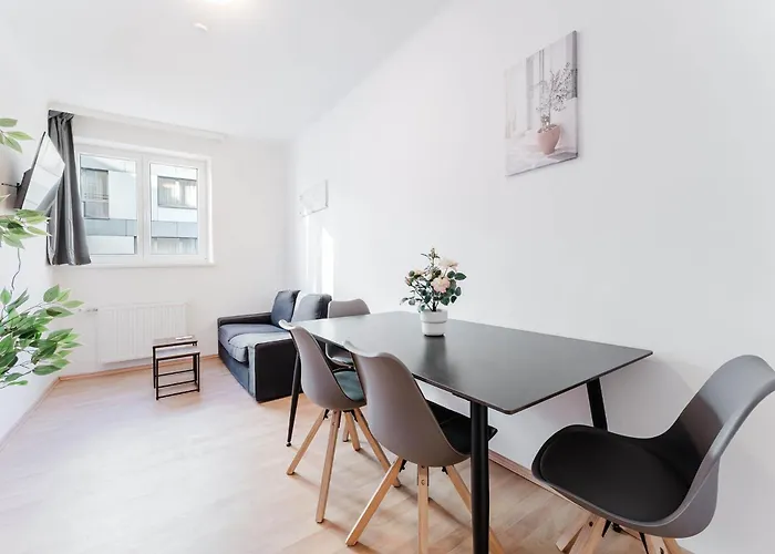 Feworld Living - Center